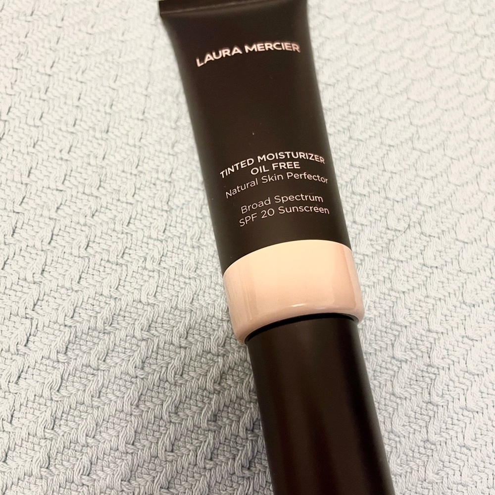 Laura Mercier Tinted Moisturizer Oil Free Natural Skin Perfector SPF20 Sunscreen